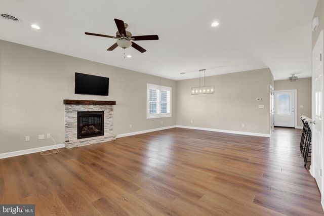 4527 RANGE RUNNER DR, Fayetteville, PA 17222