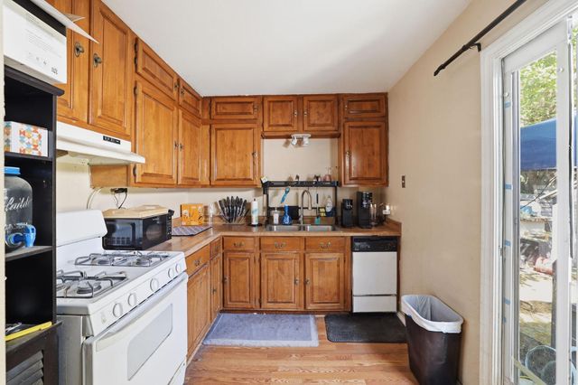 5317 49th St, Sacramento, CA 95820