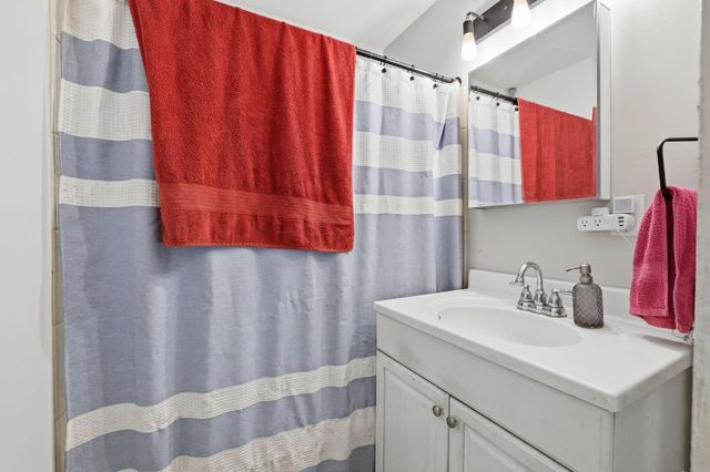 5317 49th St, Sacramento, CA 95820