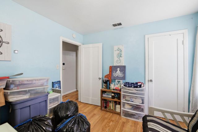 5317 49th St, Sacramento, CA 95820