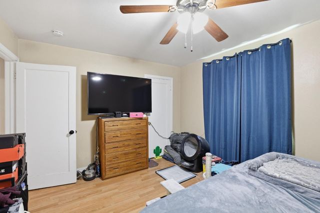 5317 49th St, Sacramento, CA 95820