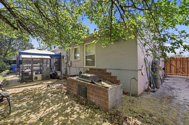 5317 49th St, Sacramento, CA 95820