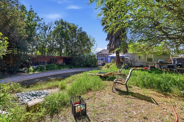 5317 49th St, Sacramento, CA 95820