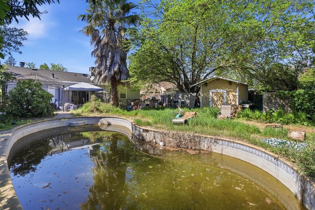 5317 49th St, Sacramento, CA 95820