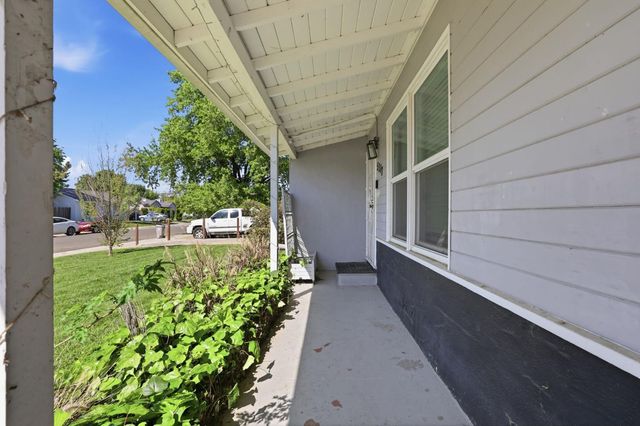 5317 49th St, Sacramento, CA 95820