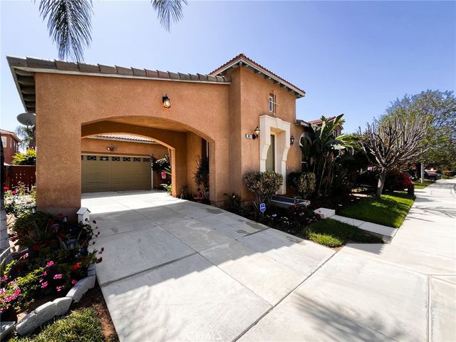 3857 Bella Torre, Perris, CA 92571