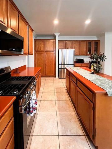 3857 Bella Torre, Perris, CA 92571