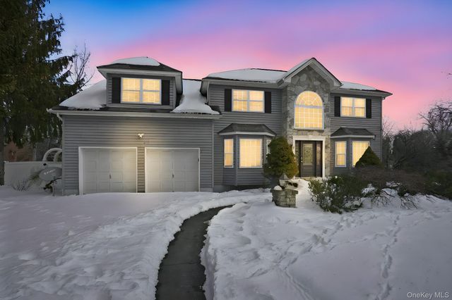 1010 Pine View, New Windsor, NY 12553