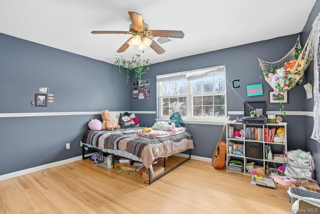 1010 Pine View, New Windsor, NY 12553