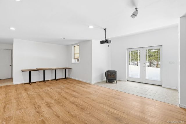 1010 Pine View, New Windsor, NY 12553