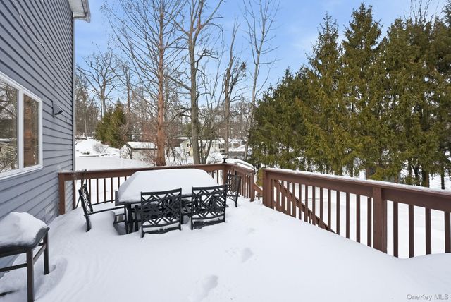 1010 Pine View, New Windsor, NY 12553