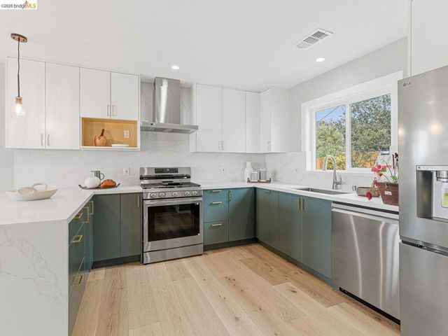 857 Balra Dr, El Cerrito, CA 94530