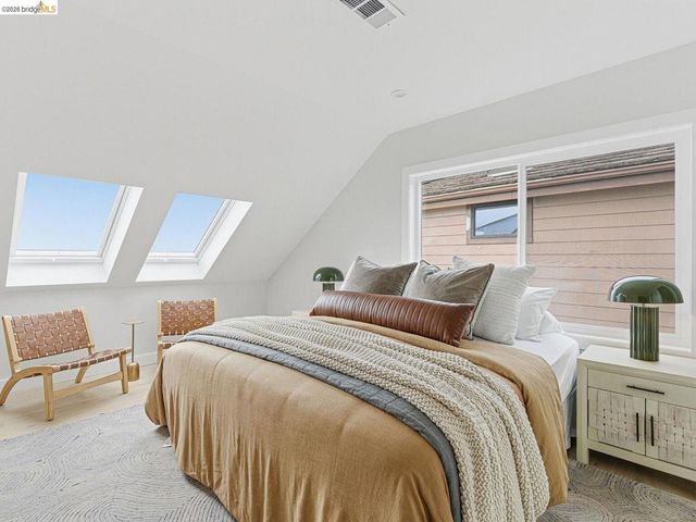 857 Balra Dr, El Cerrito, CA 94530