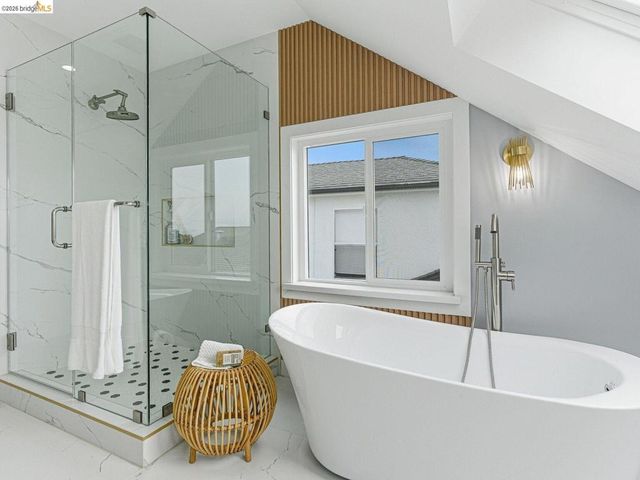 857 Balra Dr, El Cerrito, CA 94530