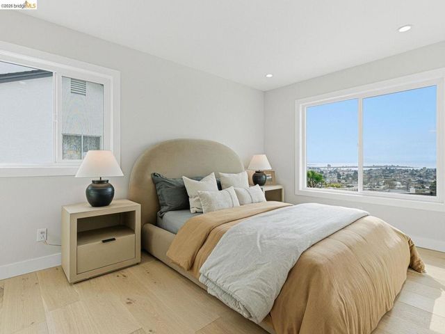 857 Balra Dr, El Cerrito, CA 94530