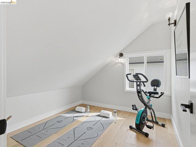857 Balra Dr, El Cerrito, CA 94530