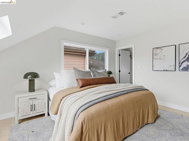 857 Balra Dr, El Cerrito, CA 94530