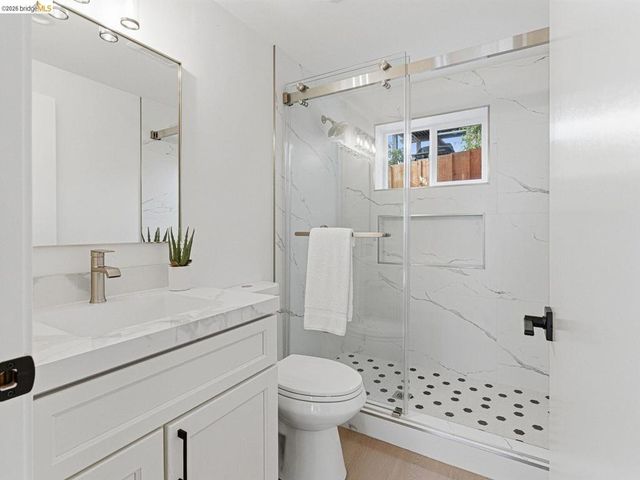 857 Balra Dr, El Cerrito, CA 94530