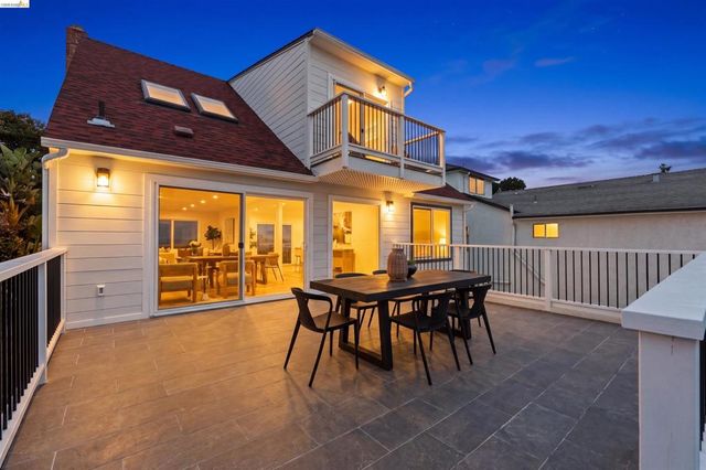 857 Balra Dr, El Cerrito, CA 94530
