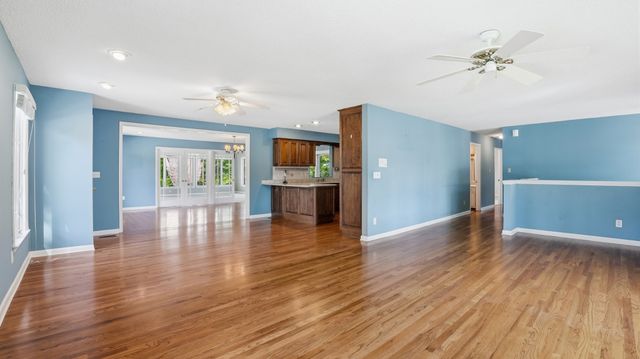 1305 Dripping Springs Rd, Winchester, TN 37398