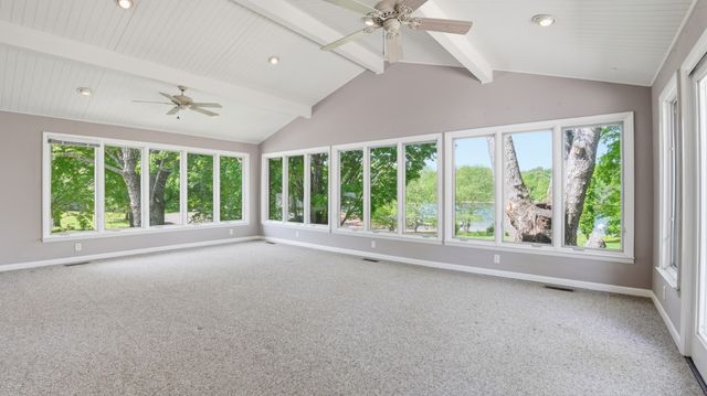 1305 Dripping Springs Rd, Winchester, TN 37398
