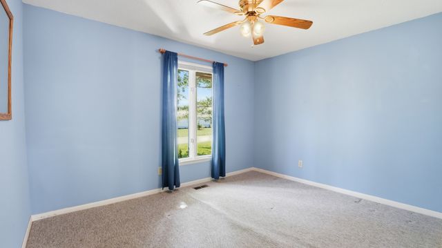 1305 Dripping Springs Rd, Winchester, TN 37398