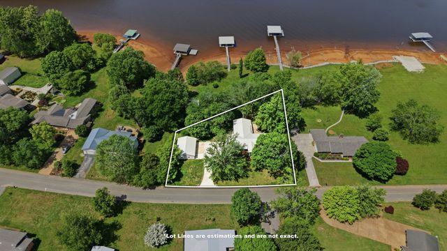 1305 Dripping Springs Rd, Winchester, TN 37398