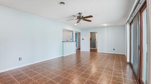 1305 Dripping Springs Rd, Winchester, TN 37398