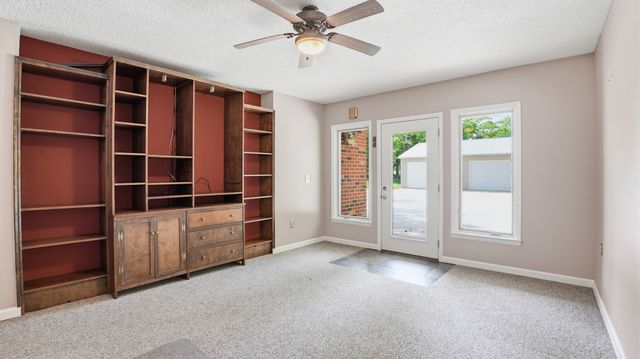 1305 Dripping Springs Rd, Winchester, TN 37398