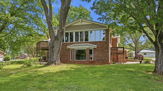 1305 Dripping Springs Rd, Winchester, TN 37398