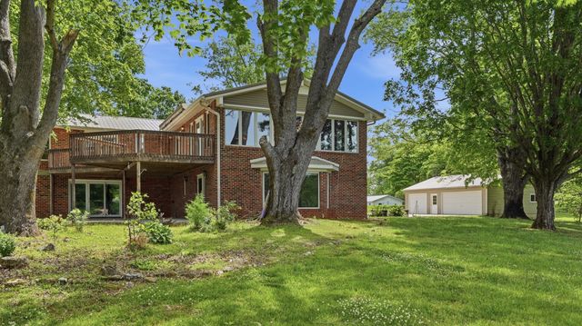 1305 Dripping Springs Rd, Winchester, TN 37398