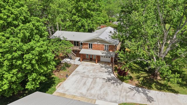 1305 Dripping Springs Rd, Winchester, TN 37398