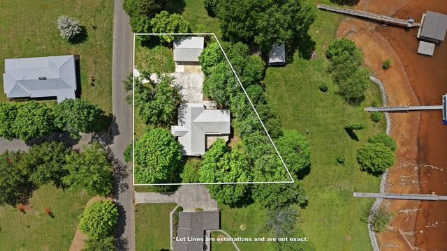 1305 Dripping Springs Rd, Winchester, TN 37398
