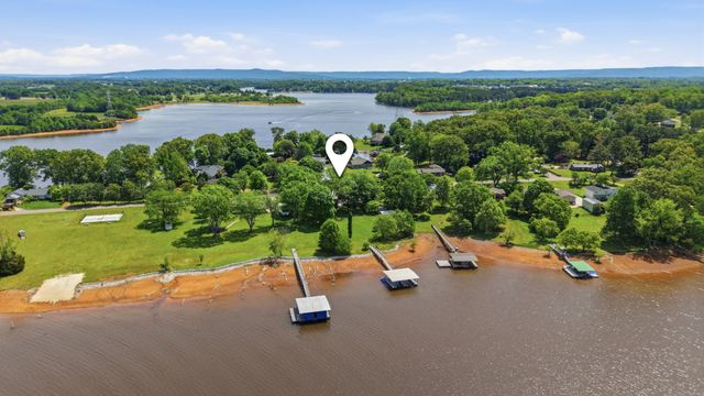 1305 Dripping Springs Rd, Winchester, TN 37398