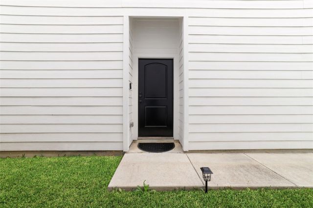 8723 Compton Street, Houston, TX 77016