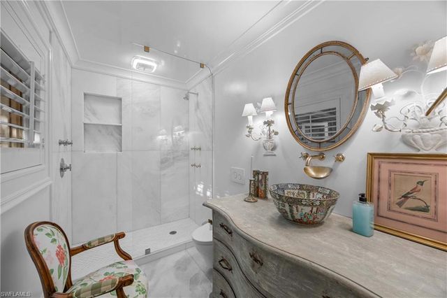 295 6th ST N, Naples, FL 34102