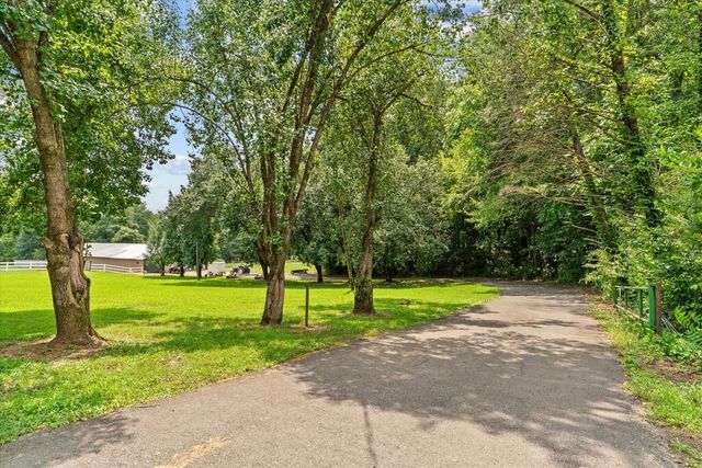 2121 Hummingbird Drive, Dalton, GA 30721