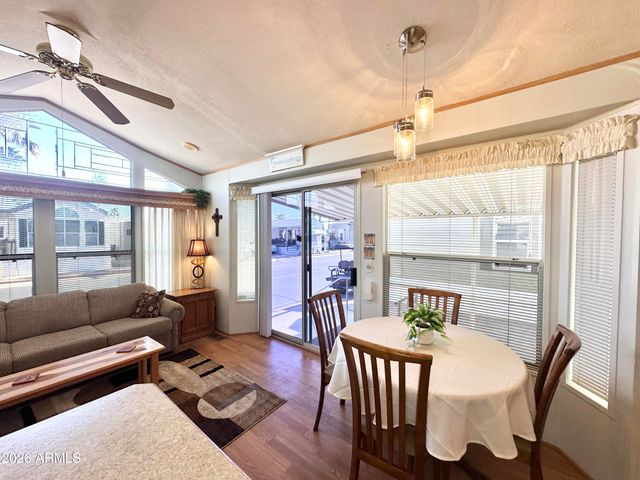 916 S MINESHAFT Drive, Apache Junction, AZ 85119