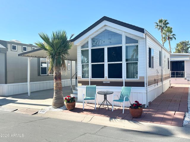 916 S MINESHAFT Drive, Apache Junction, AZ 85119