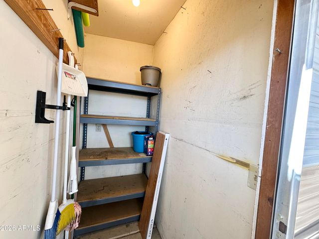 916 S MINESHAFT Drive, Apache Junction, AZ 85119