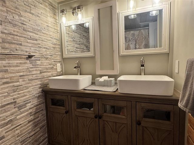 2216 PENNSYLVANIA AVENUE, Bradenton, FL 34207