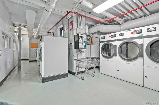 28-08 141st Street 3B, Flushing, NY 11354