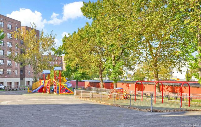 28-08 141st Street 3B, Flushing, NY 11354