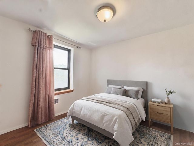 28-08 141st Street 3B, Flushing, NY 11354