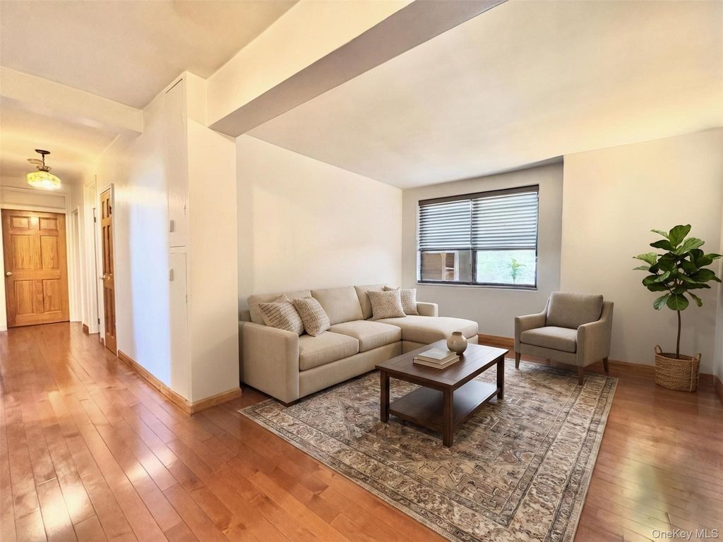 28-08 141st Street 3B, Flushing, NY 11354