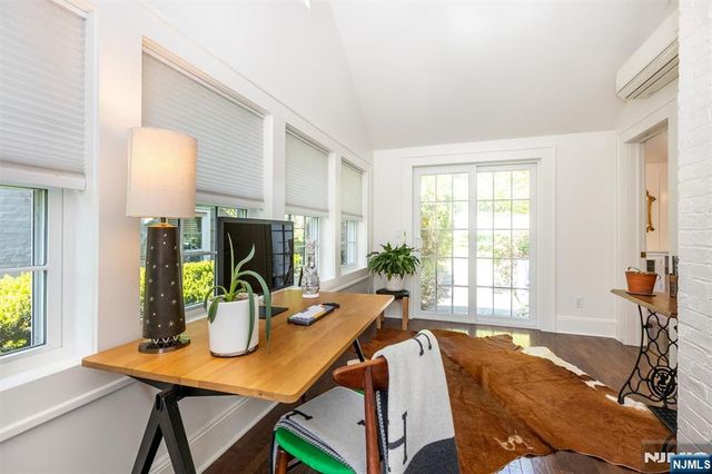582 Highland Avenue, Montclair, NJ 07043