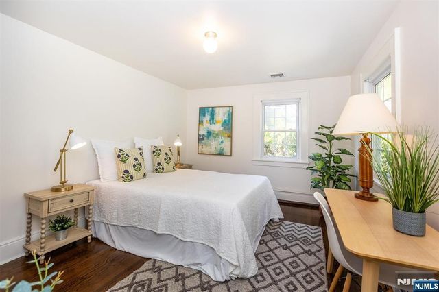 582 Highland Avenue, Montclair, NJ 07043