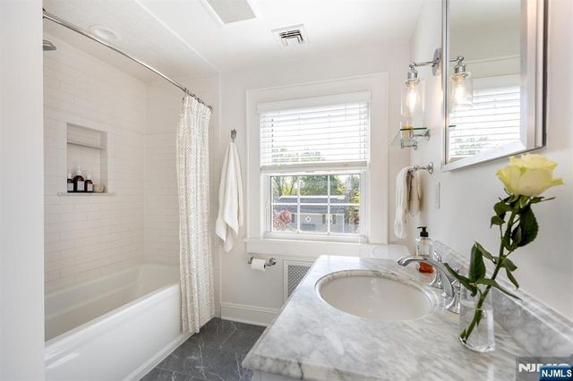 582 Highland Avenue, Montclair, NJ 07043