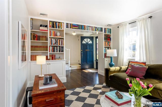 582 Highland Avenue, Montclair, NJ 07043