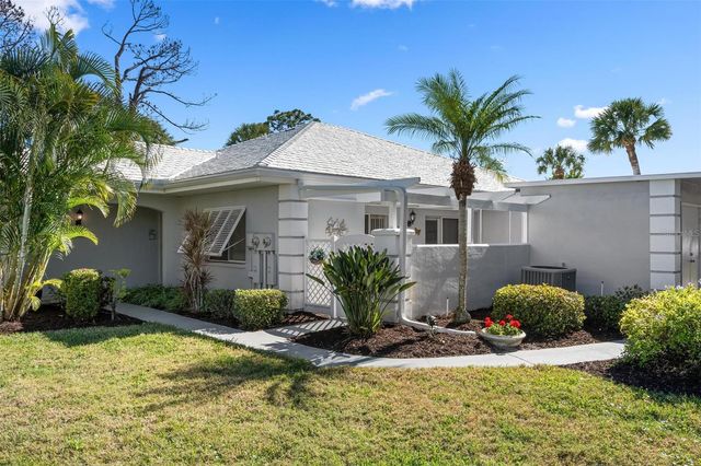 270 CERROMAR WAY S 57, Venice, FL 34293